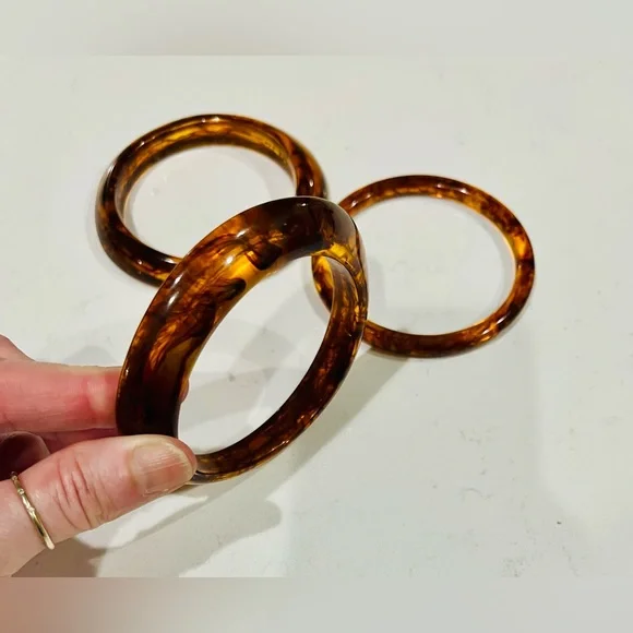 Vintage Tortoiseshell Lucite Bangle Trio | Bold Marbled Stacking Set | 1990s - Picture 14 of 16